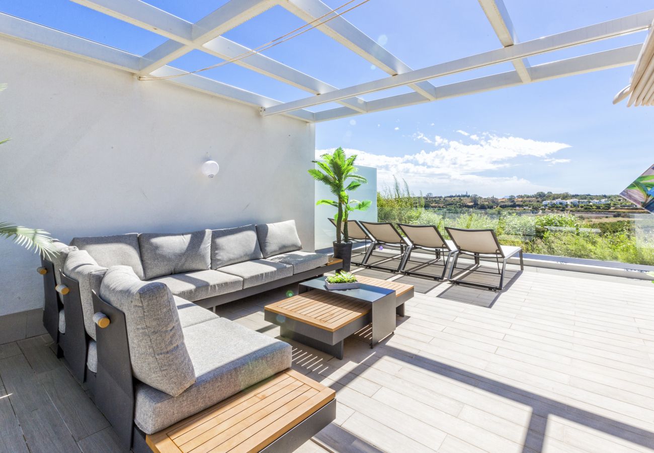 Casa adosada en Estepona - Lima | Casa adosada con piscina en Estepona