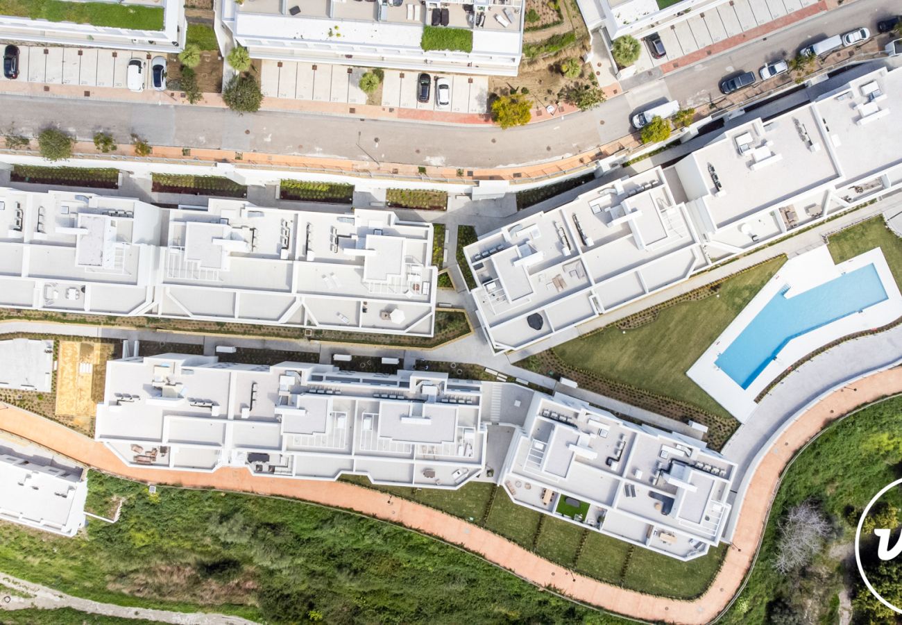 Apartamento en Estepona - Penthouse Feliz | con piscina en Estepona