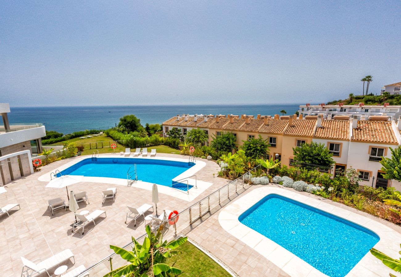 Costa del sol Mijas Costa apartamento de vacaciones Waves vista al mar piscina de lujo