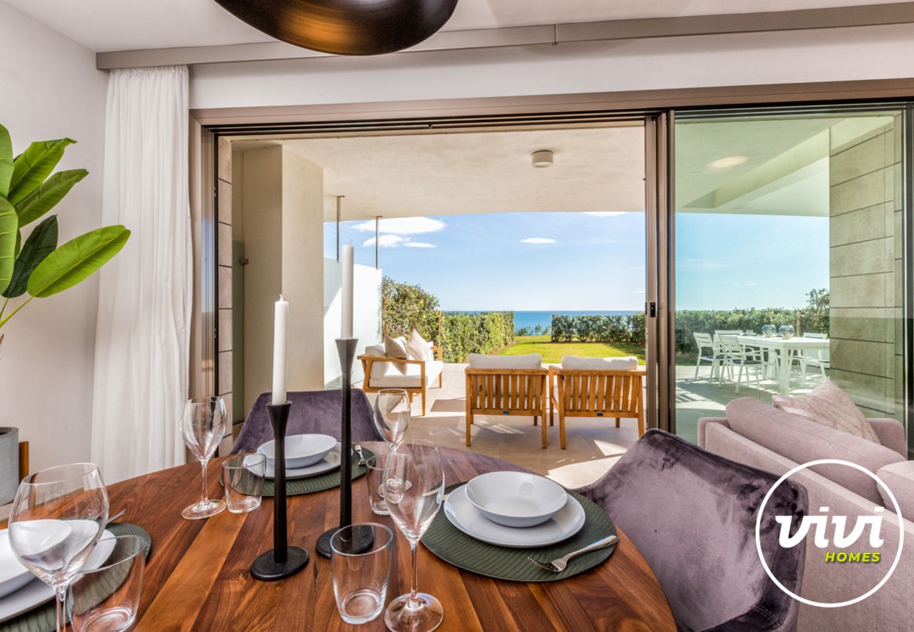 Costa del sol Mijas Costa Apartamento vacacional Blue View sala de estar interior de lujo vista al mar