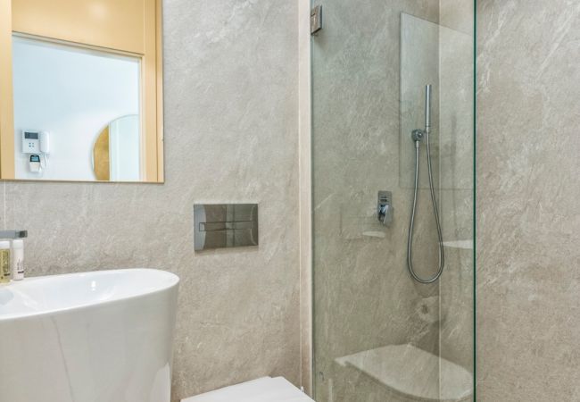Apartamento en Torremolinos - Dalí | Apartamento en primera línea de playa en Torremolinos Apartamento en Torremolinos - Dalí | Apartamento en primera línea de playa en Torremolinos