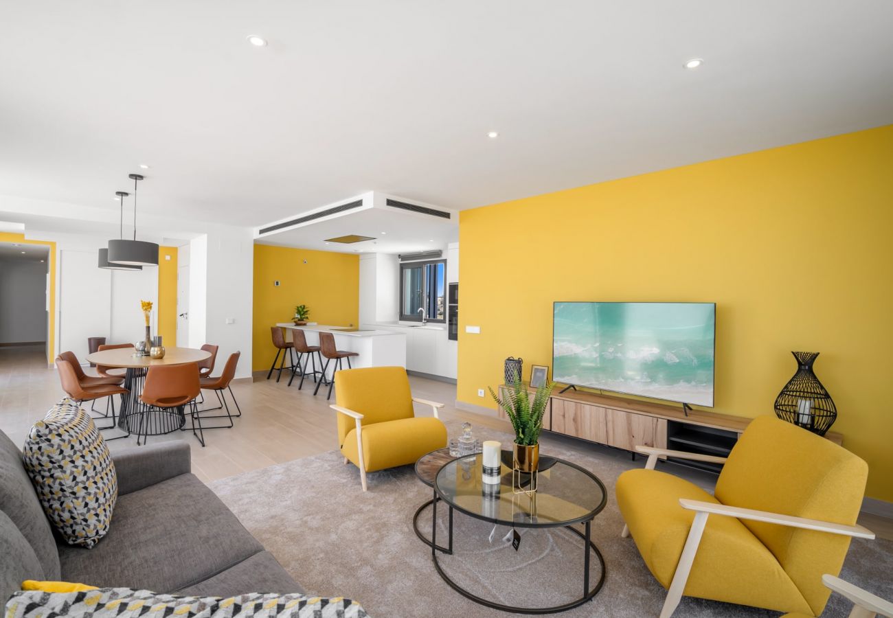 Apartamento en Fuengirola - Yara - Ático | Piscina privada | Barbacoa | Vistas