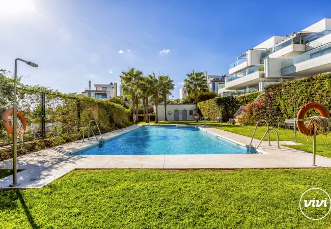 Apartamento en Marbella - Casa Ferli - Vista al mar y al golf | Jardín