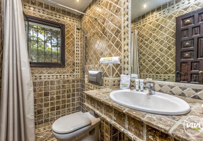 Baño, Villa Bella, Casa de vacaciones en Marbella