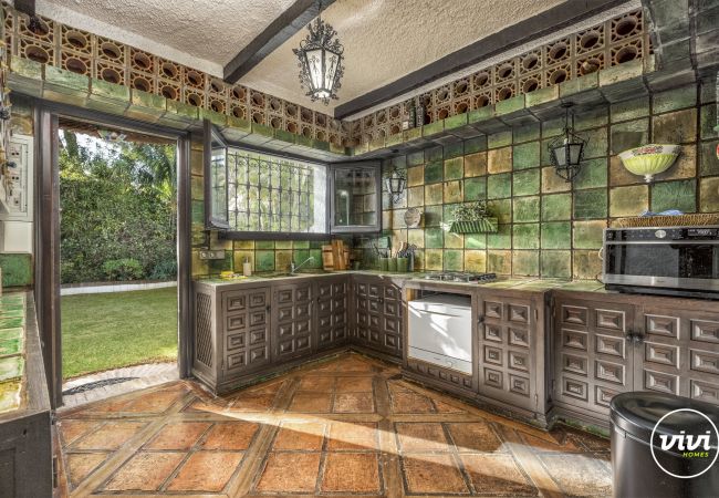 Cocina abierta, Villa Bella, Casa de vacaciones en Marbella