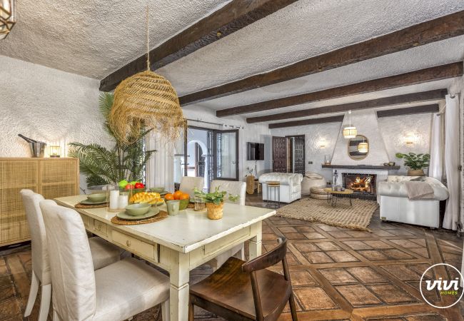 Sala de estar abierta, Villa Bella, Casa de vacaciones en Marbella