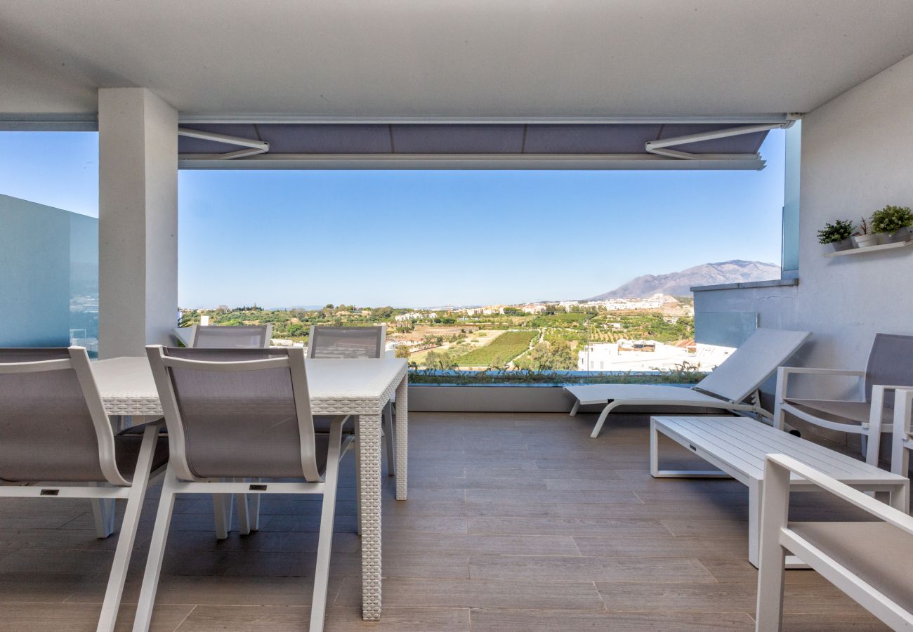 Apartamento en Estepona - Han | Vistas a la montaña - piscina - terraza