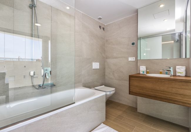 Apartamento en Fuengirola - Azul | Apartamento  con piscina roja en Fuengirola Apartamento en Fuengirola - Azul | Apartamento  con piscina roja en Fuengirola