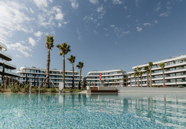 Apartamento en Torremolinos - Choco | Piscina Privada | Playa | Gimnasio | Moderno