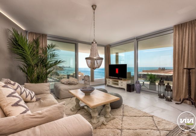 Apartamento en Fuengirola - Penthouse Kenzo | Jacuzzi | Playa