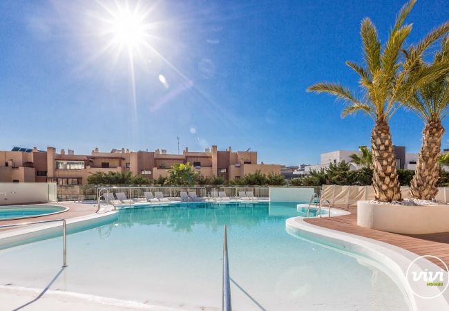 Apartamento en La Cala de Mijas - Sara - Piscina | Playa | Moderno