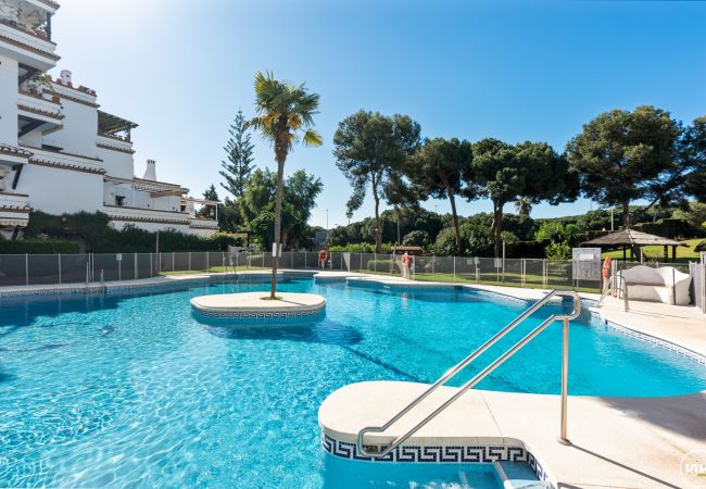 Apartamento en Mijas Costa - Robina | Playa | Piscina | Jardin 