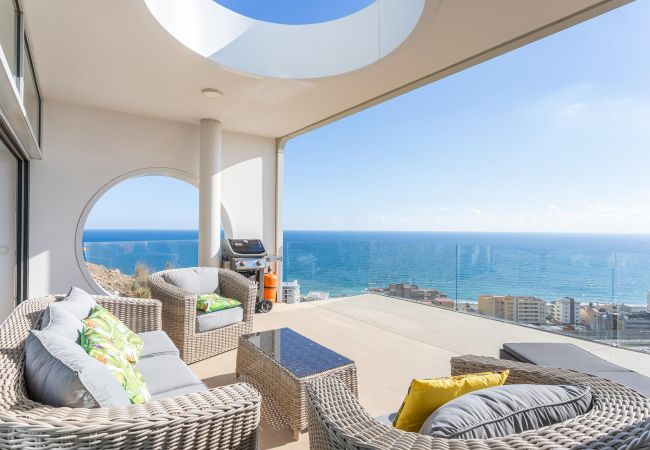 Apartamento en Fuengirola - Vista Mar | Penthouse con Jacuzzi | Vistas