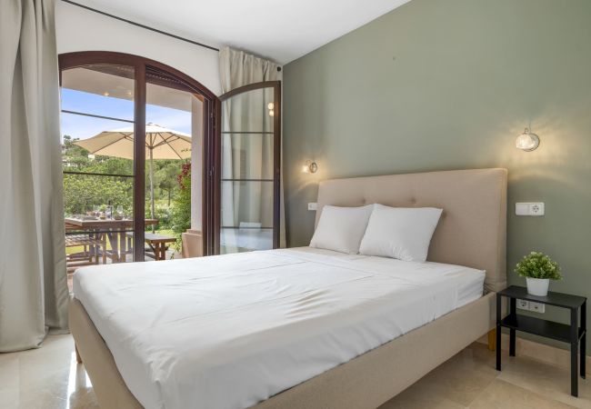 Apartamento en Benahavís - La Vida Dorada | Apartamento con jardín Apartamento en Benahavís - La Vida Dorada | Apartamento con jardín