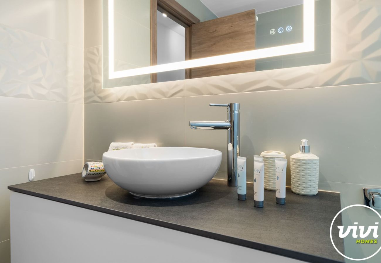 Apartamento en Sitio de Calahonda - Solveig | frenta de la playa con piscina 