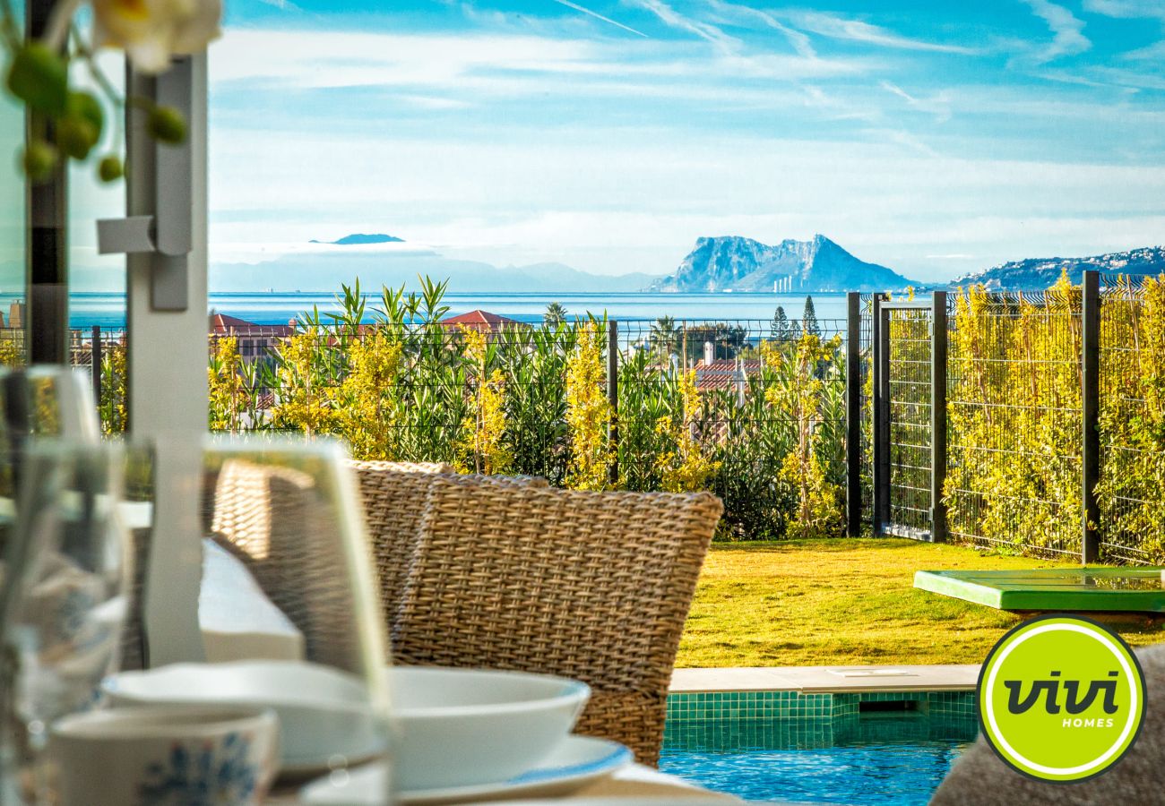 Casa en Estepona - Casa Sol Estepona | con piscina privada y jardín