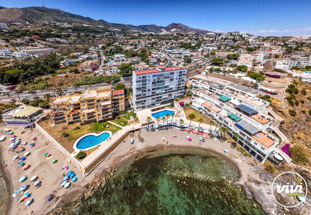 Apartamento en Benalmádena - Brisa del Mar| Vistas al mar - Piscina - Primera línea de playa - Terraza
