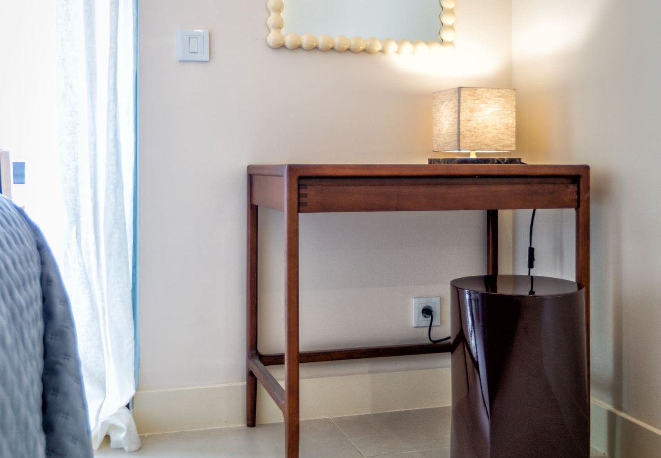 Apartamento en Fuengirola - Casa Sonnenberg | Impresionantes Vistas al Mar, Piscina y Terraza