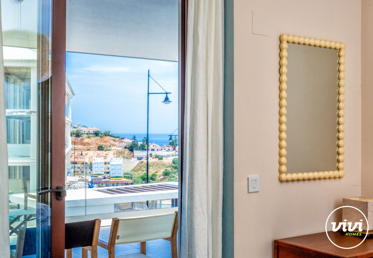 Apartamento en Fuengirola - Casa Sonnenberg | Impresionantes Vistas al Mar, Piscina y Terraza