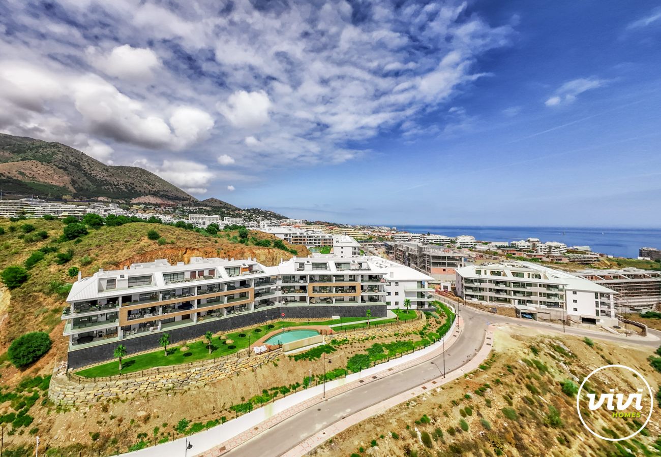 Apartamento en Fuengirola - Casa Sonnenberg | Impresionantes Vistas al Mar, Piscina y Terraza