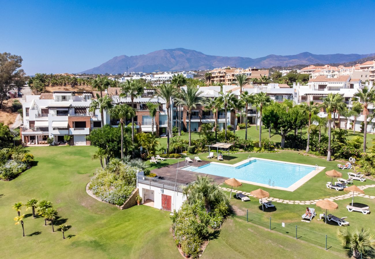Apartment in Estepona - Palm Gardens | Apartment with garden in Estepona