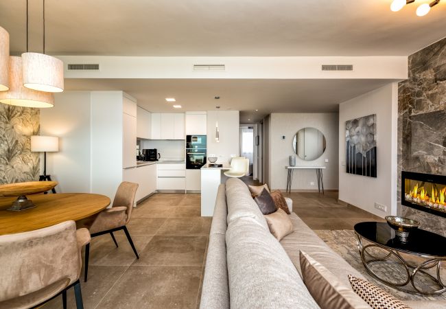 Costa del sol Mijas Costa vakantie appartement Waves woonkamer luxe interieur 