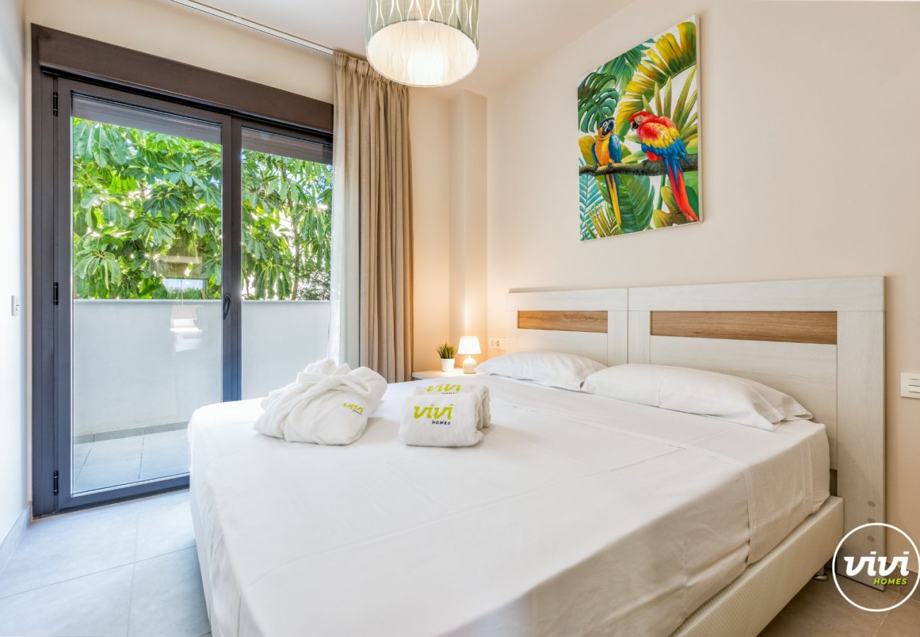 Costa del Sol Mijas Costa vakantie appartemen Lotus slaapkamer luxe interieur 