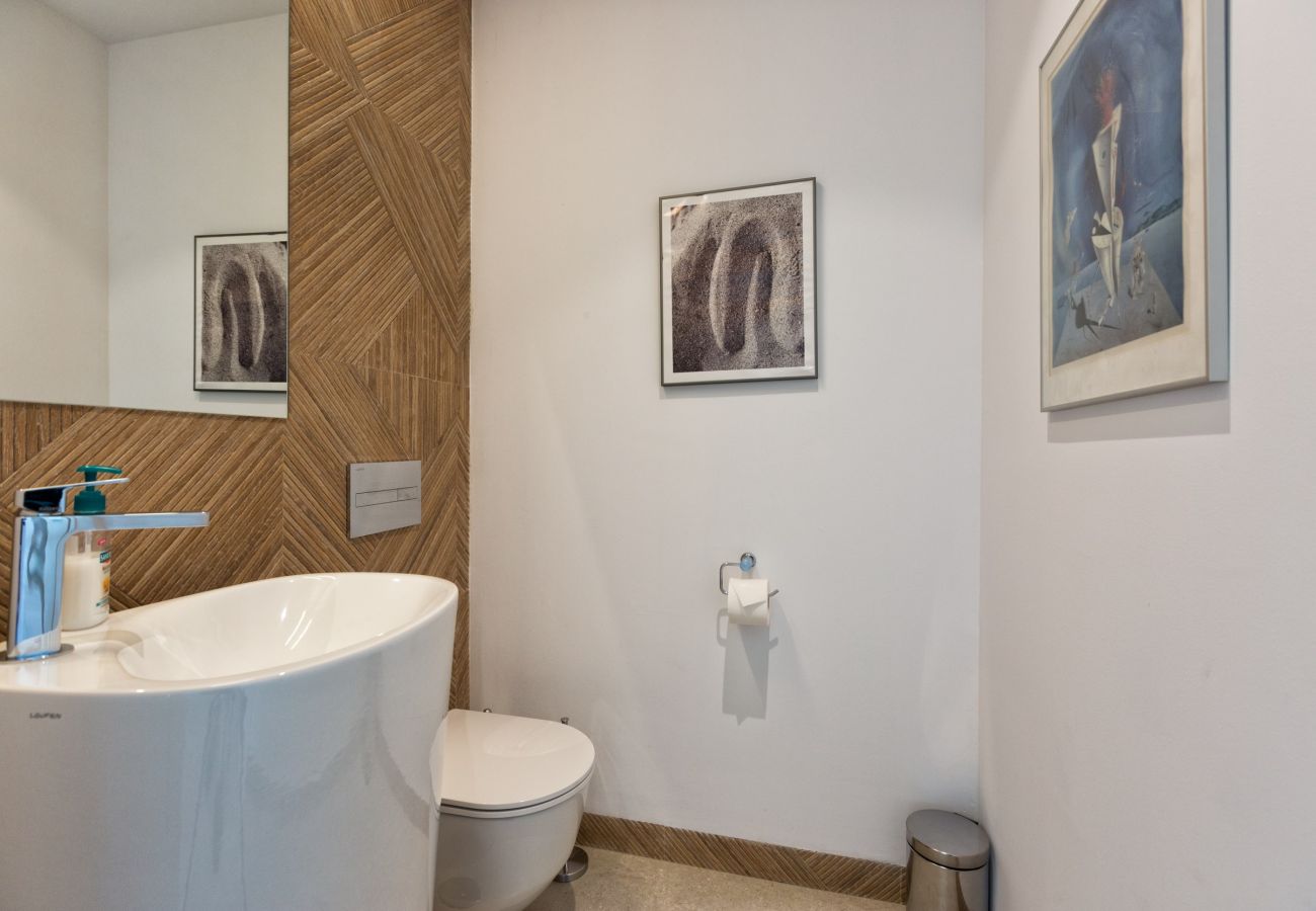 Spanje Costa del Sol Torremolinos vakantie appartement Oceana toilet luxe interieur
