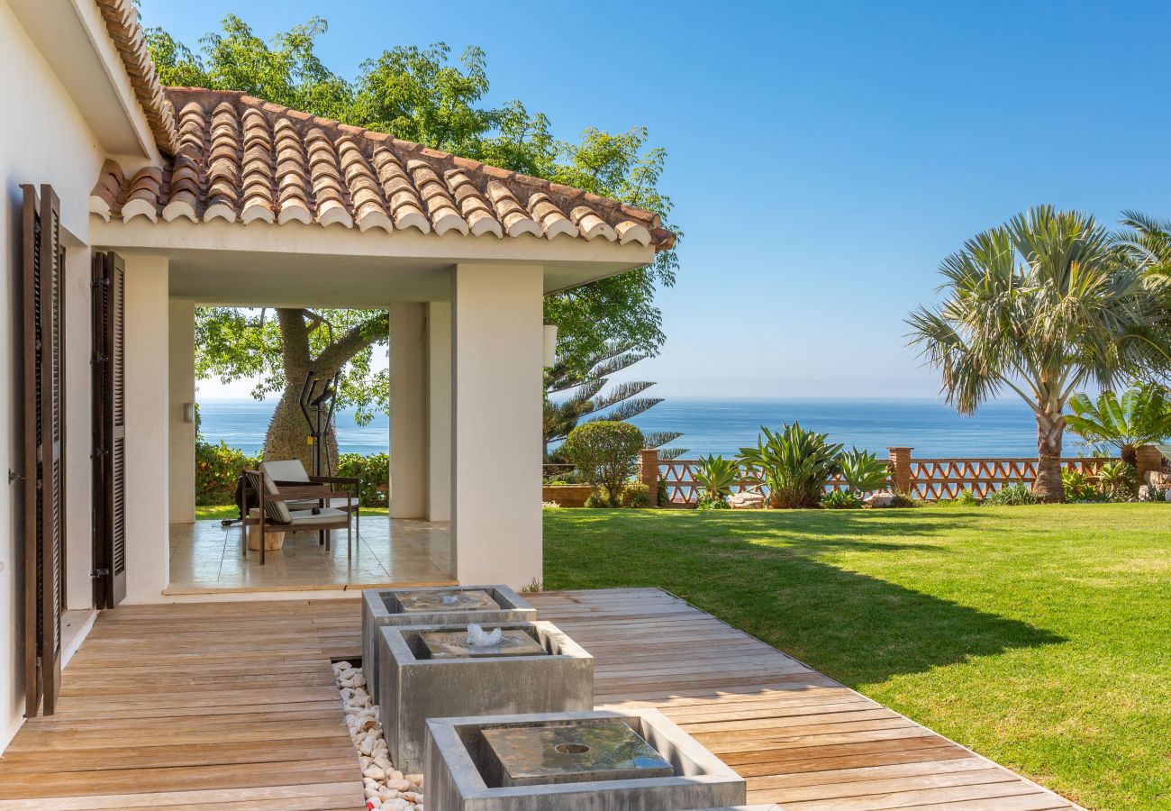 Villa in Benalmádena - Villa del Mar - Zeezicht | Privacy | Luxe