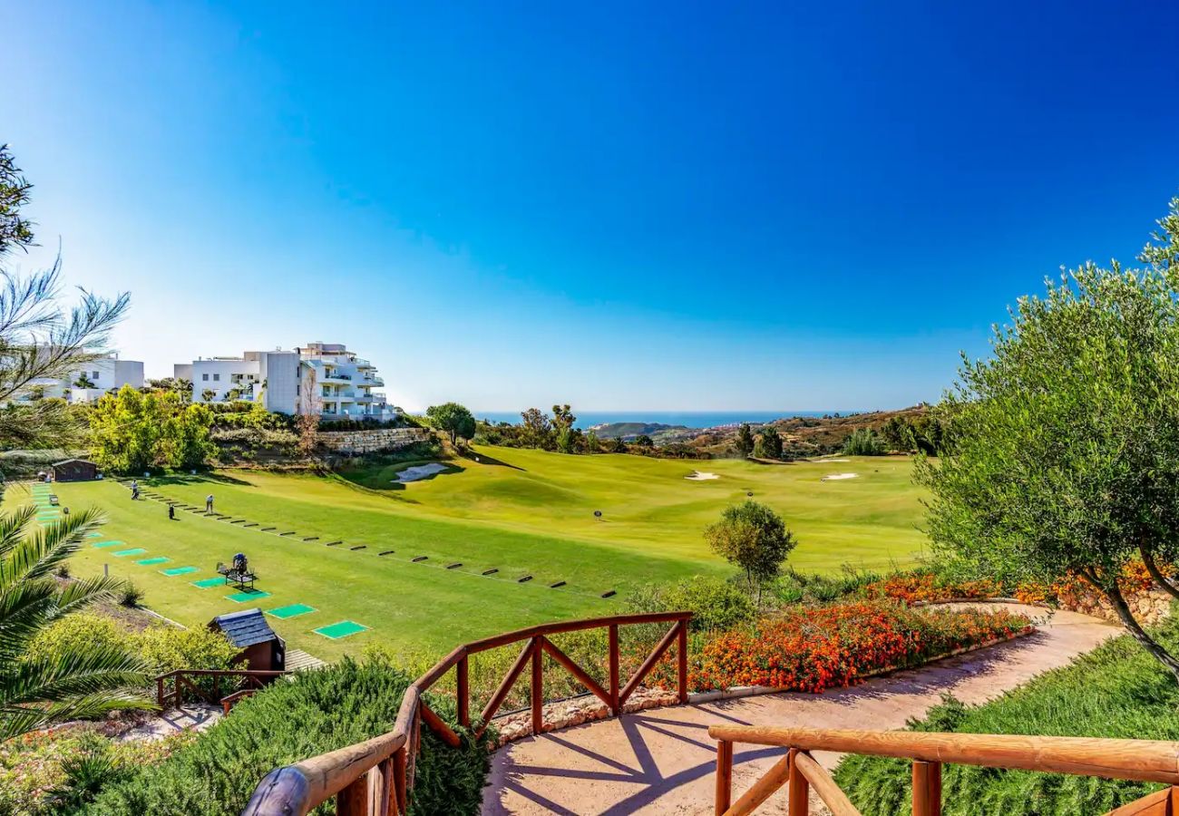 Appartement in La Cala de Mijas - Lila - Zwembad | Golf | BBQ | Uitzicht