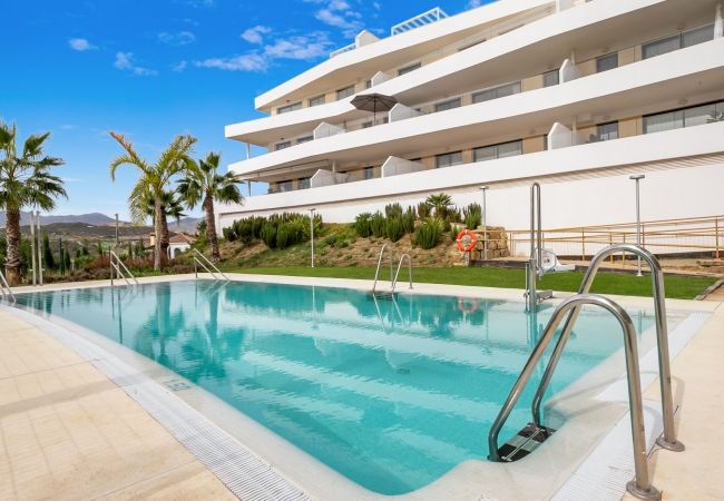 Appartement in Estepona - Roli - Luxe | Zwembad | Zonnig Terras 