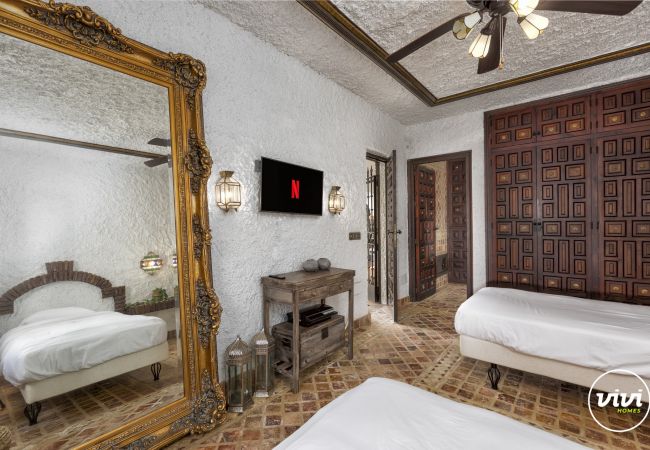 Slaapkamer met 2 bedden, Villa Bella, Vakantie woning in Marbella