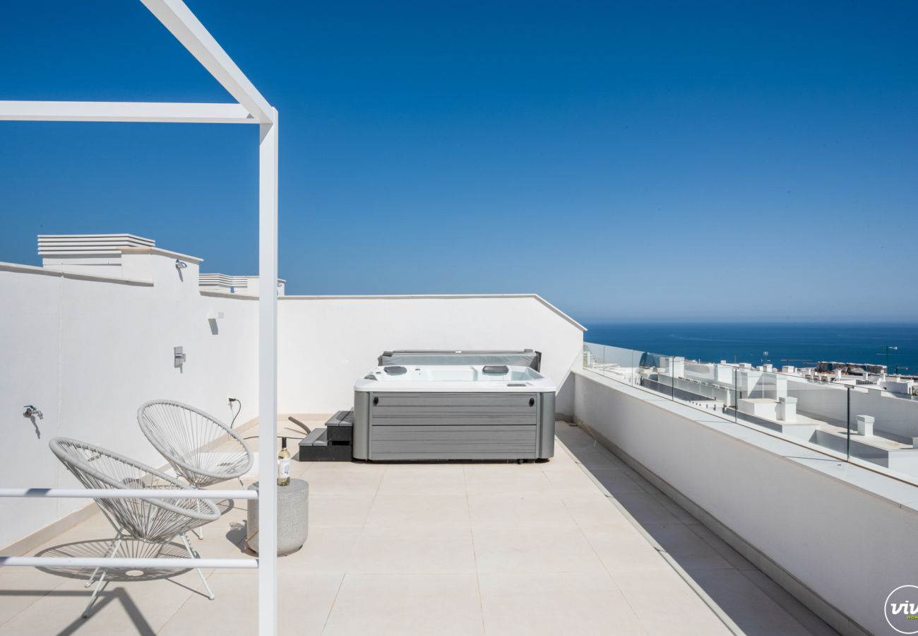 Appartement in Fuengirola - Gerrard | Penthouse  met uitzicht op zee in Fuengirola