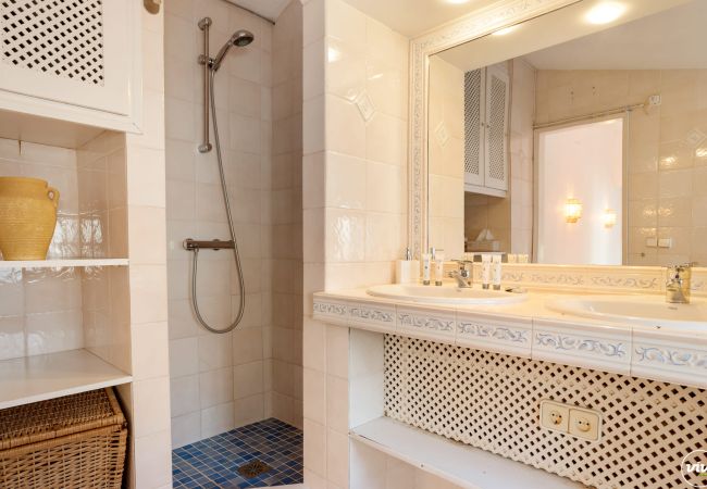 Villa in Estepona - Casa Blanca | Villa met tuin in Estepona Villa in Estepona - Casa Blanca | Villa met tuin in Estepona
