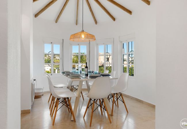 Villa in Estepona - Casa Blanca | Villa met tuin in Estepona Villa in Estepona - Casa Blanca | Villa met tuin in Estepona
