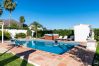 Villa in Estepona - Casa Blanca | privezwembad - tuin - bbq - jacuzzi
