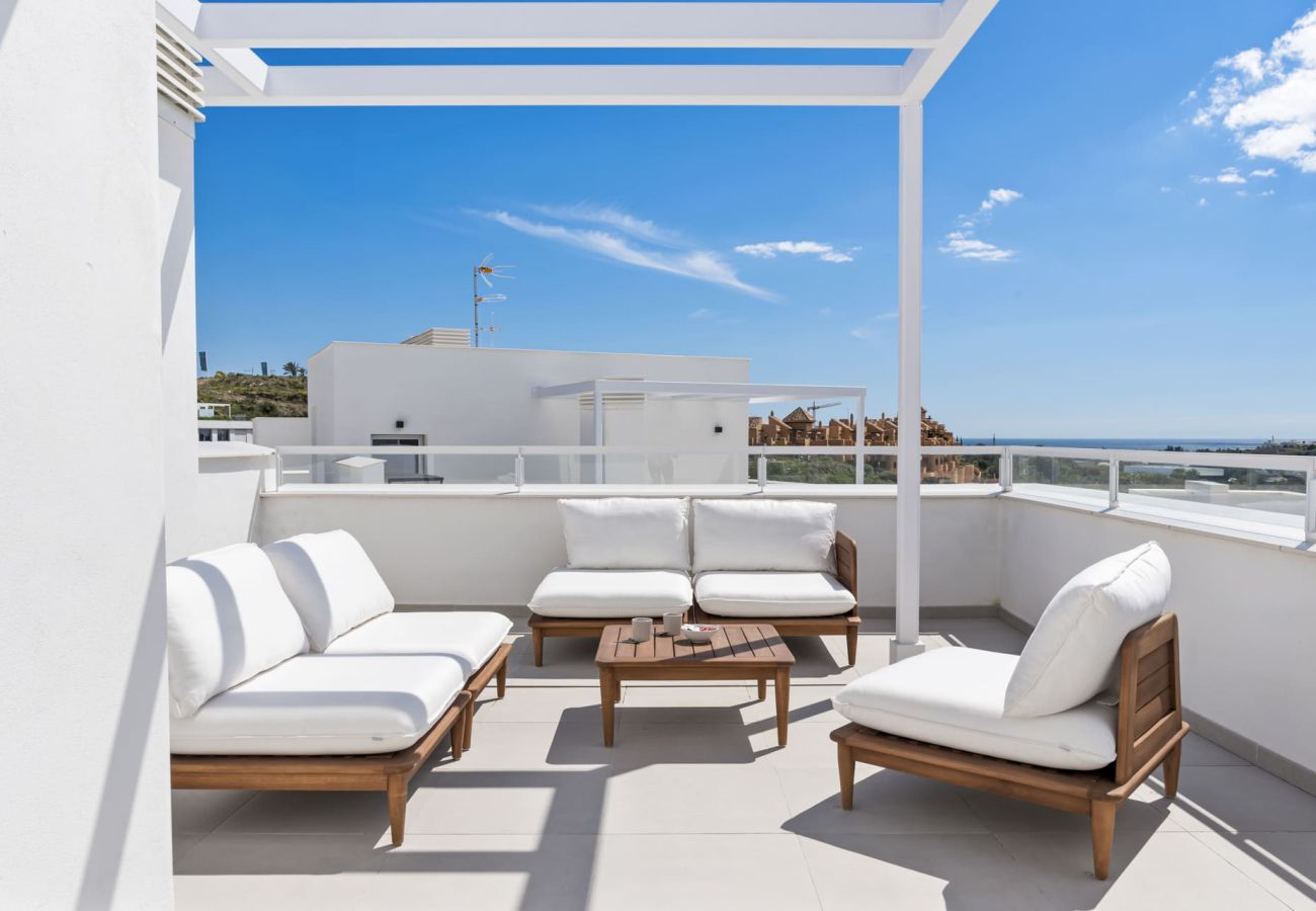 Appartement in Estepona - Penthouse Feliz | met zwembad in Estepona