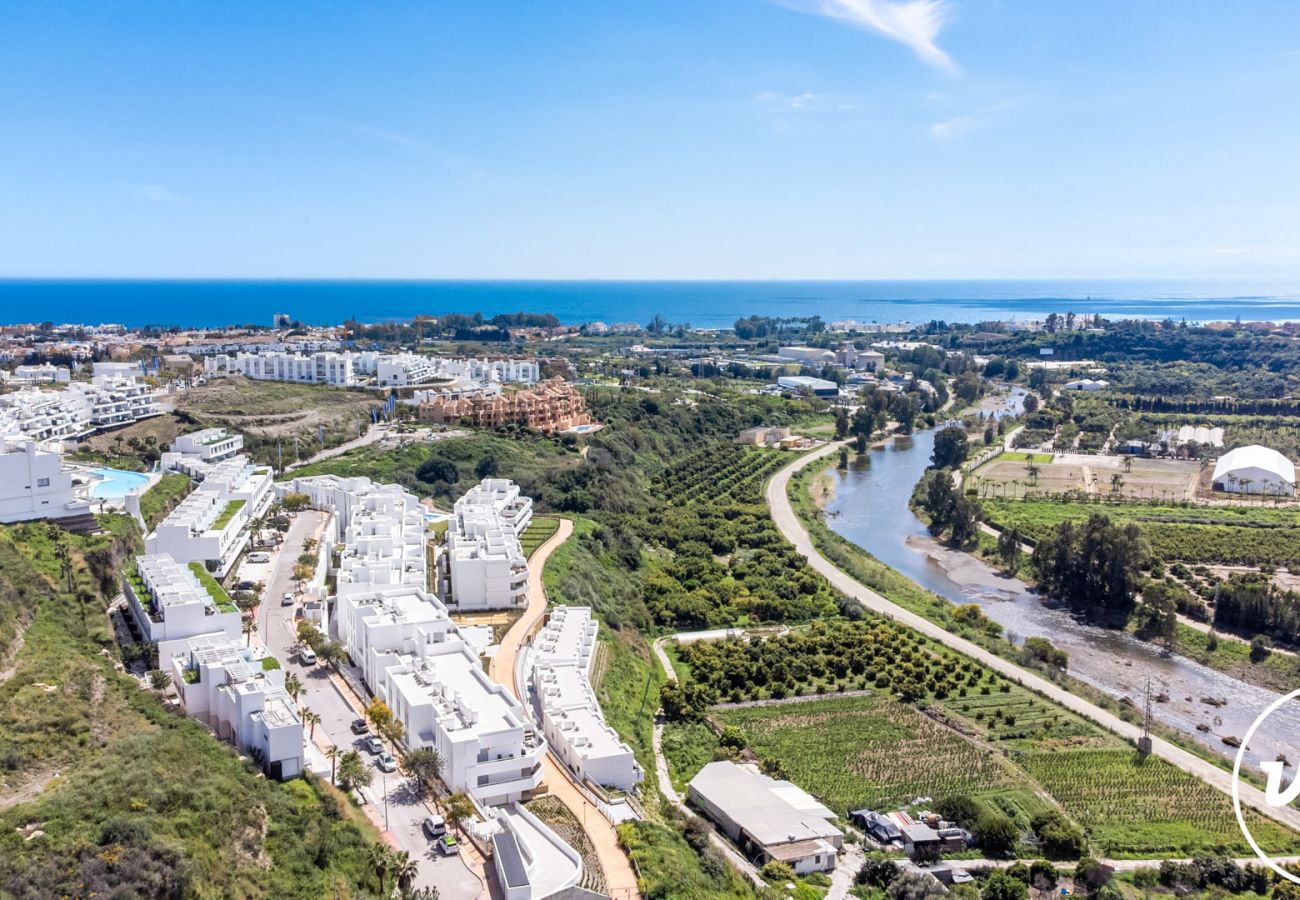 Appartement in Estepona - Penthouse Feliz | met zwembad in Estepona