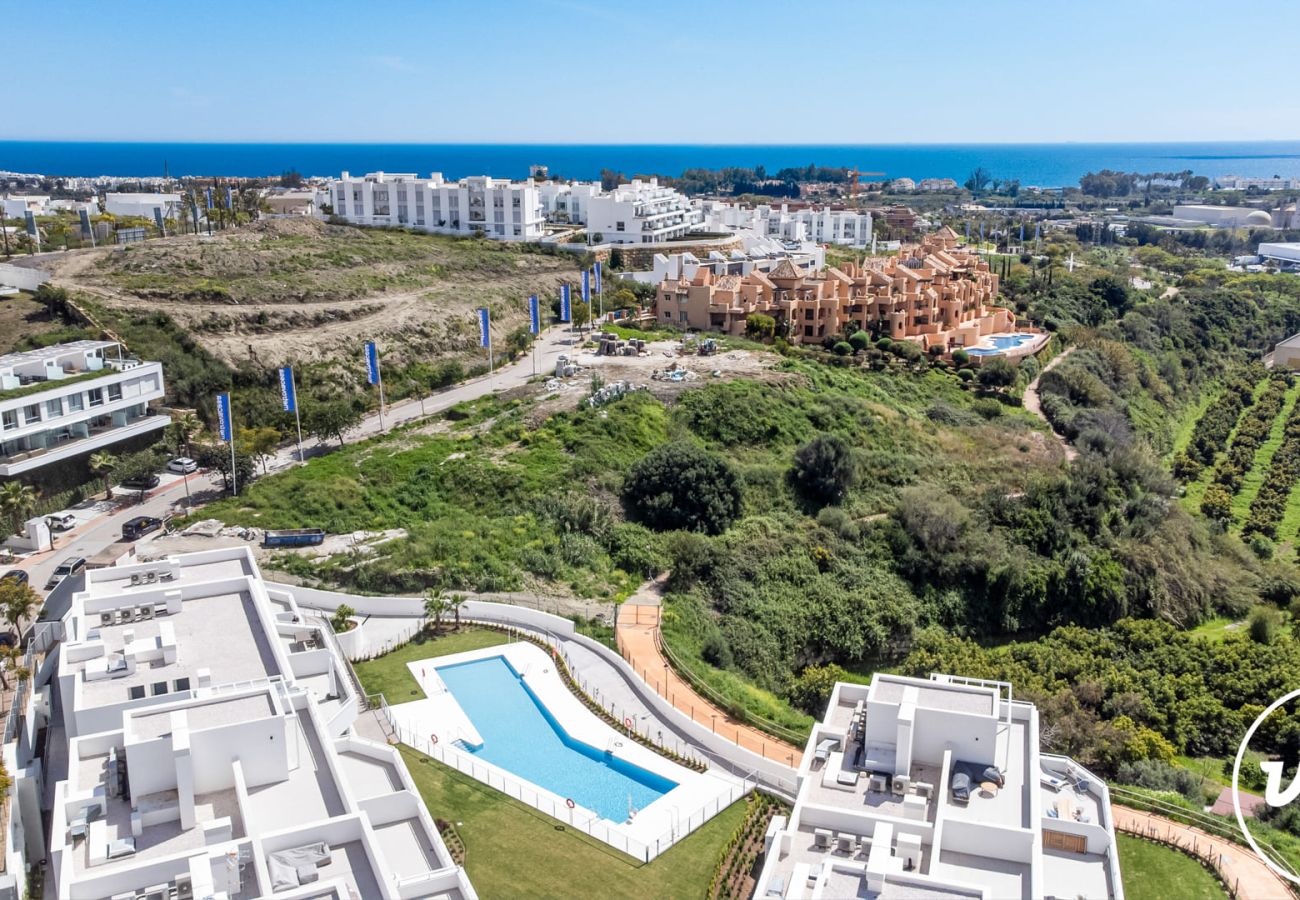 Appartement in Estepona - Penthouse Feliz | met zwembad in Estepona