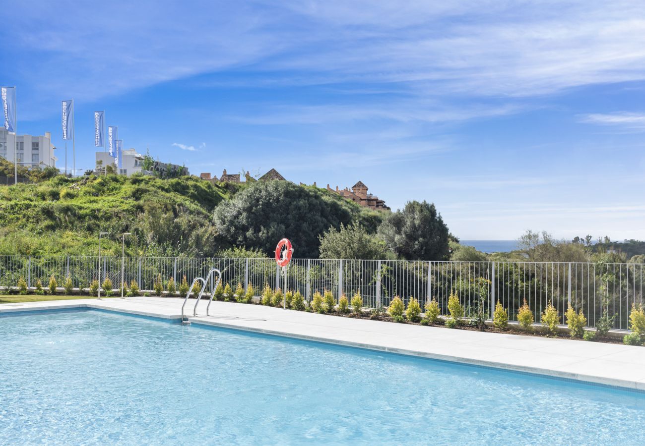 Appartement in Estepona - Penthouse Feliz | met zwembad in Estepona
