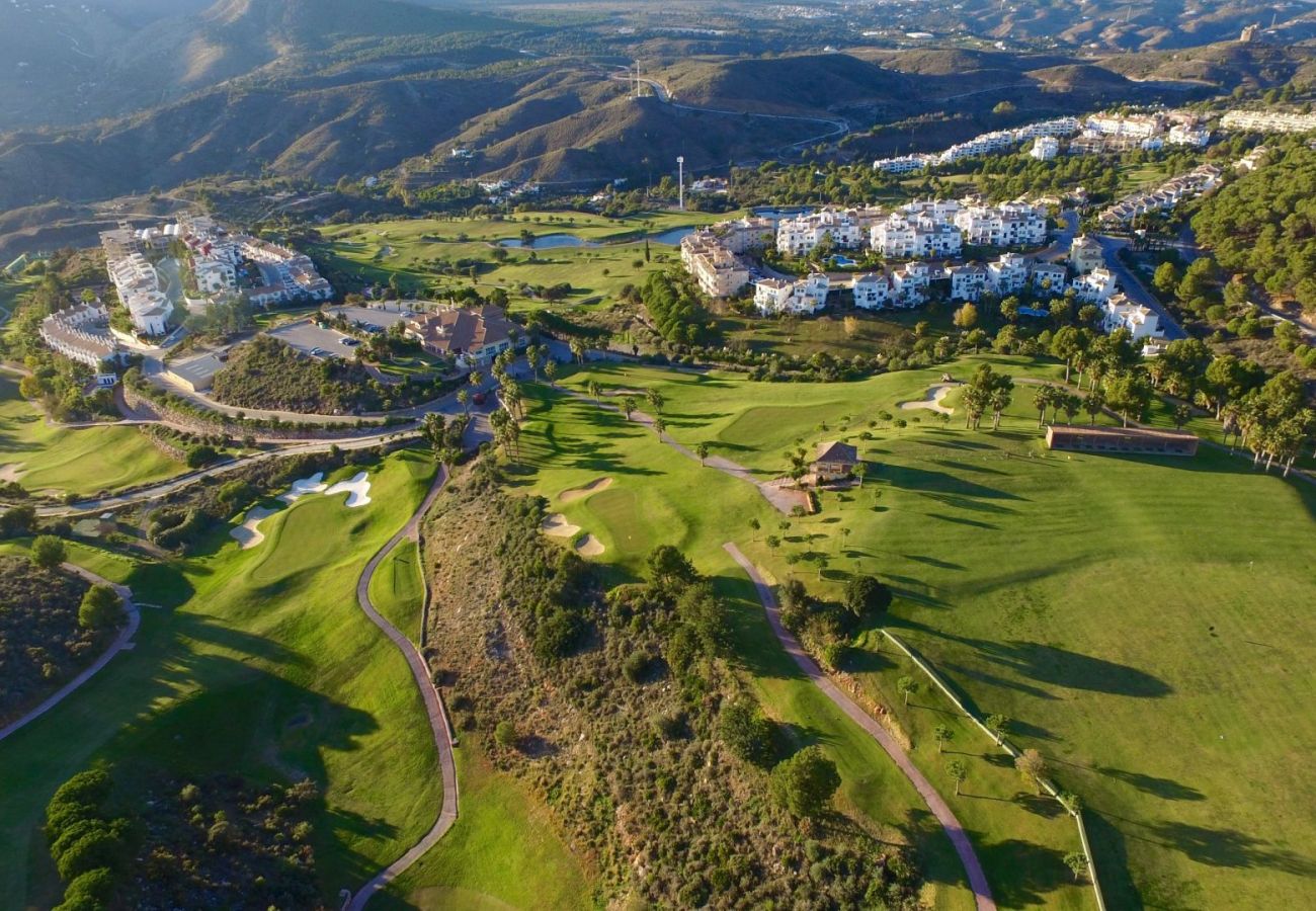 Villa in Mijas - Villa Olivia | met tuin en zwembad in Mijas