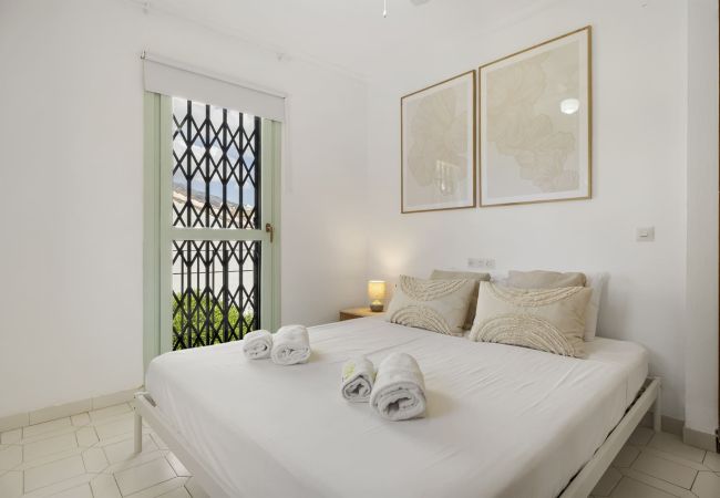 Rijhuis in Mijas Costa - Serenity | Herenhuis met terras in Mijas Rijhuis in Mijas Costa - Serenity | Herenhuis met terras in Mijas