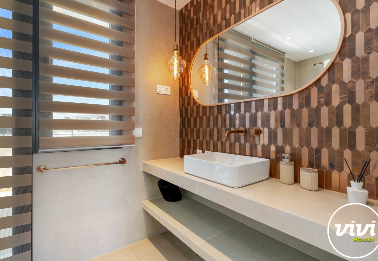 Appartement in Torremolinos - Vita | Vlakbij Zee met Uitzicht op Zee