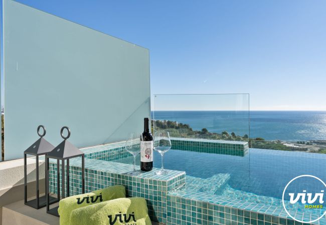 Villa in Fuengirola - Villa Huracan - Privé Zwembad, Zeezicht