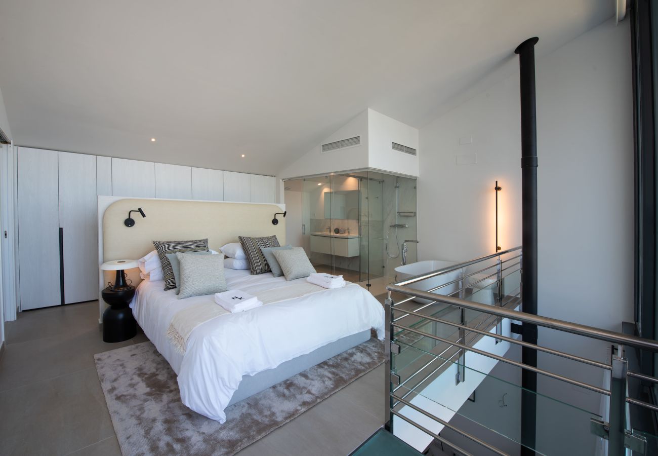 Villa in Fuengirola - Villa Huracan - Privé Zwembad, Zeezicht