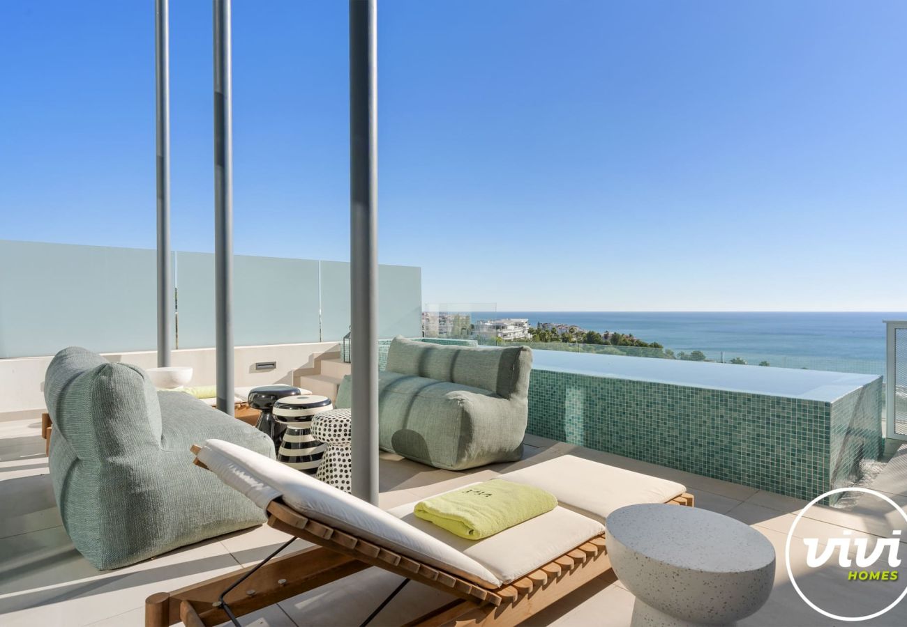 Villa in Fuengirola - Villa Huracan - Privé Zwembad, Zeezicht