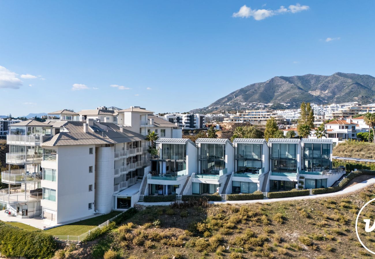 Villa in Fuengirola - Villa Huracan - Privé Zwembad, Zeezicht