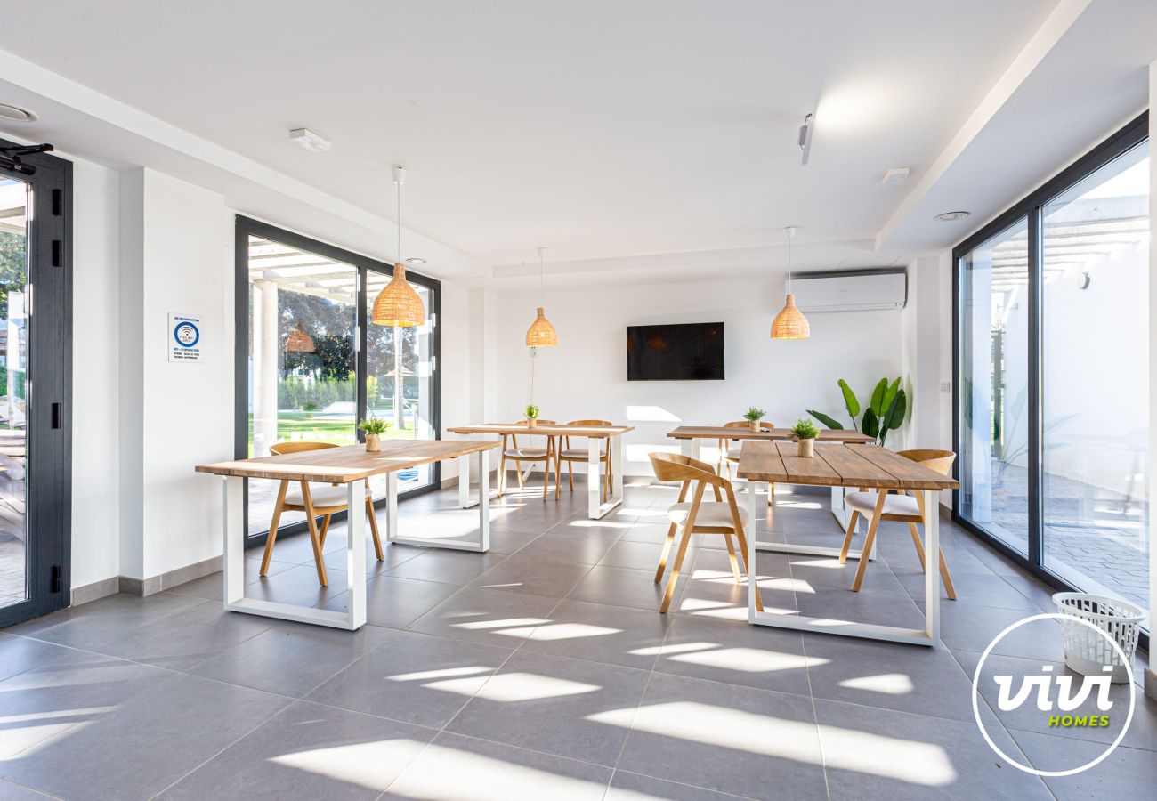 Appartement in Estepona - Family Retreat | met gym in Estepona