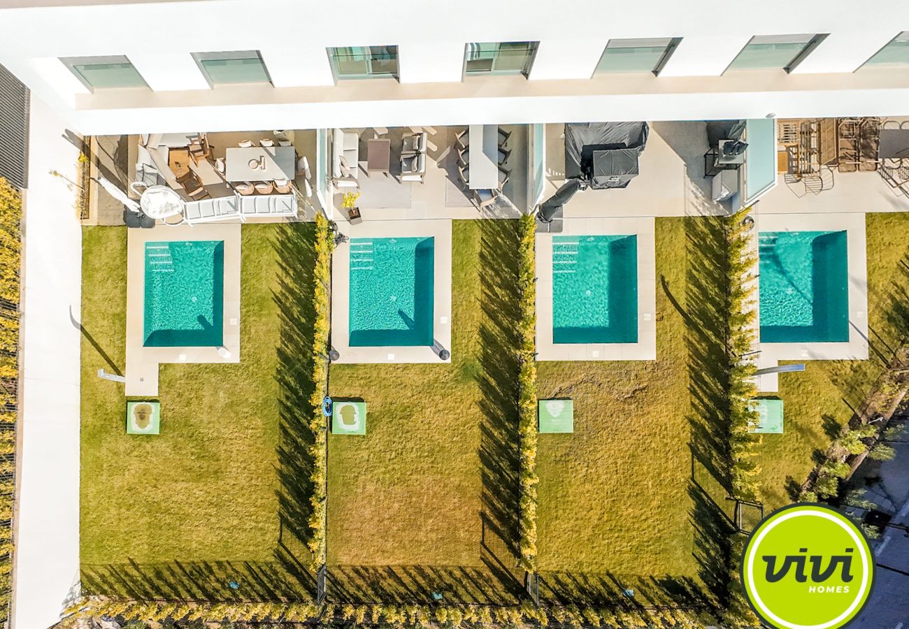 Huis in Estepona - Casa Sol Estepona | met zwembad en tuin