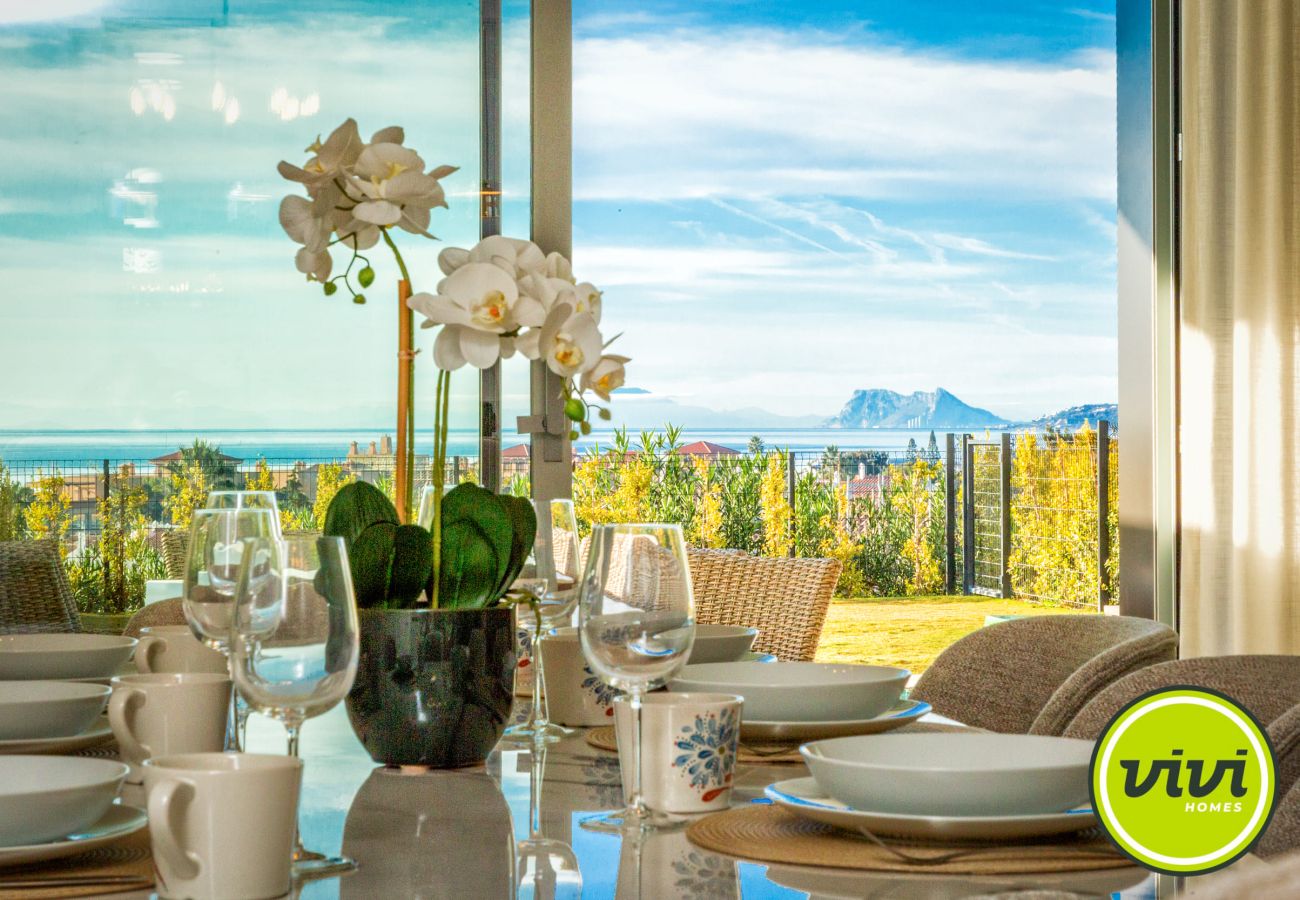 Huis in Estepona - Casa Sol Estepona | met zwembad en tuin